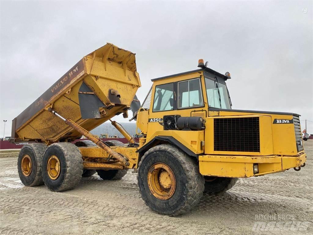 Volvo A25C , Nr.2 Rammestyrte Dumpere