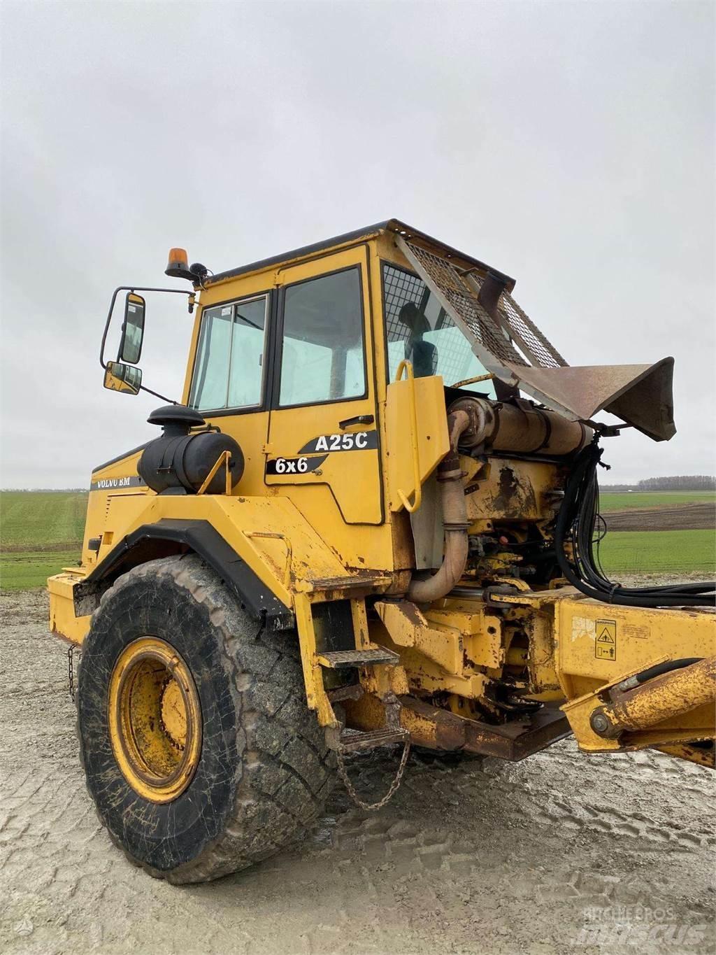 Volvo A25C , Nr.2 Rammestyrte Dumpere