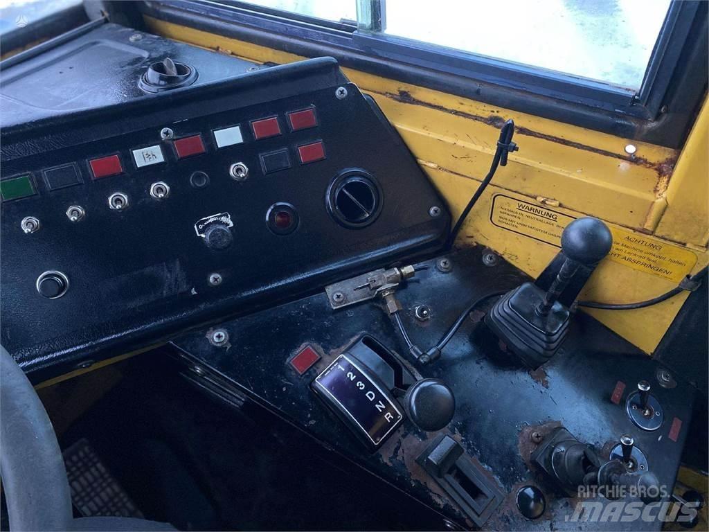 Volvo A25C , Nr. 5 Rammestyrte Dumpere