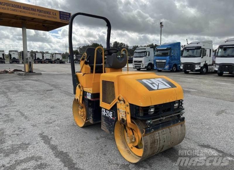 CAT CB214E Hjullaster til komprimering