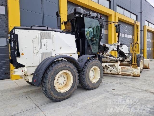 CAT 120AWD Veihøvler