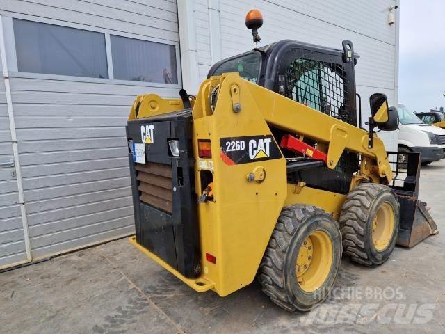 CAT 226D Kompaktlastere