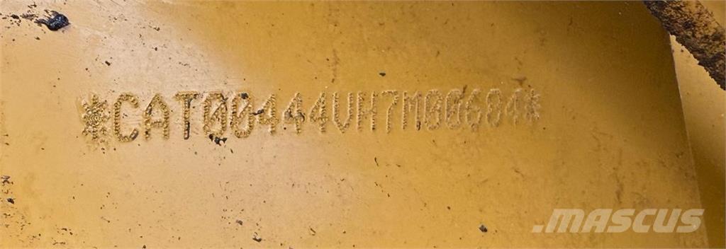 CAT 444 Traktorgravere