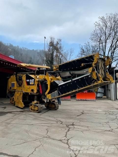 CAT PM 200 Skraper