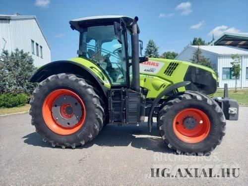 CLAAS Axion 810 Traktorer