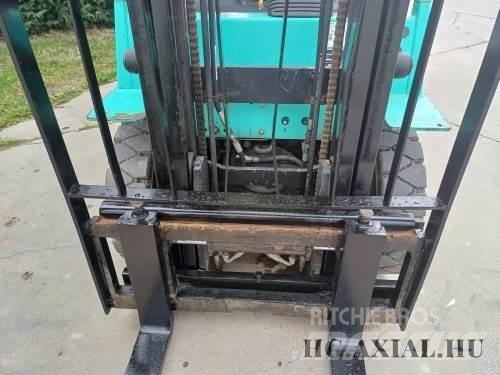  Mitshubishi FD 25 Gaffeltrucker - Annet
