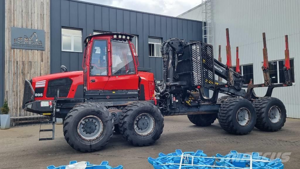 Komatsu 895 Lassbærere