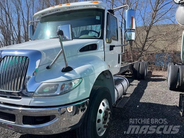 International 4400 Planbiler