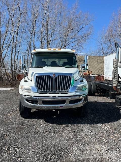 International 4400 Planbiler
