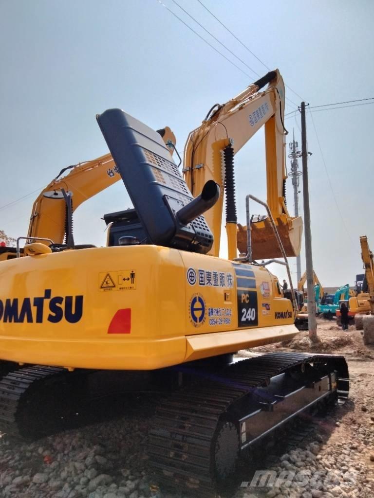 Komatsu PC 240 Beltegraver
