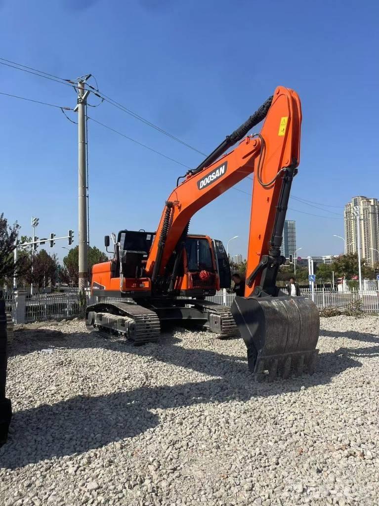 Doosan DX 225LC-9C Beltegraver
