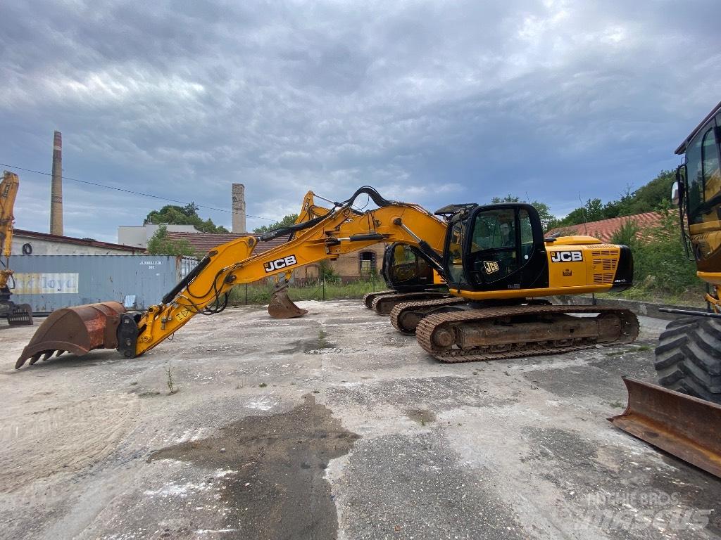 JCB JS 210 LC Beltegraver