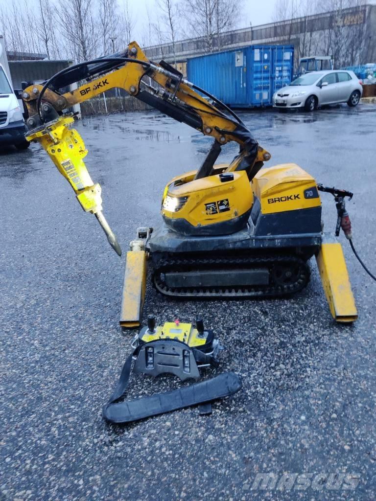 Brokk 70 Gravemaskiner for riving
