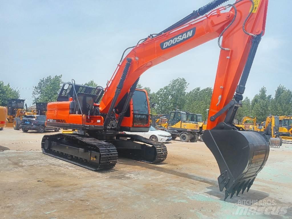 Doosan DX 225 Beltegraver