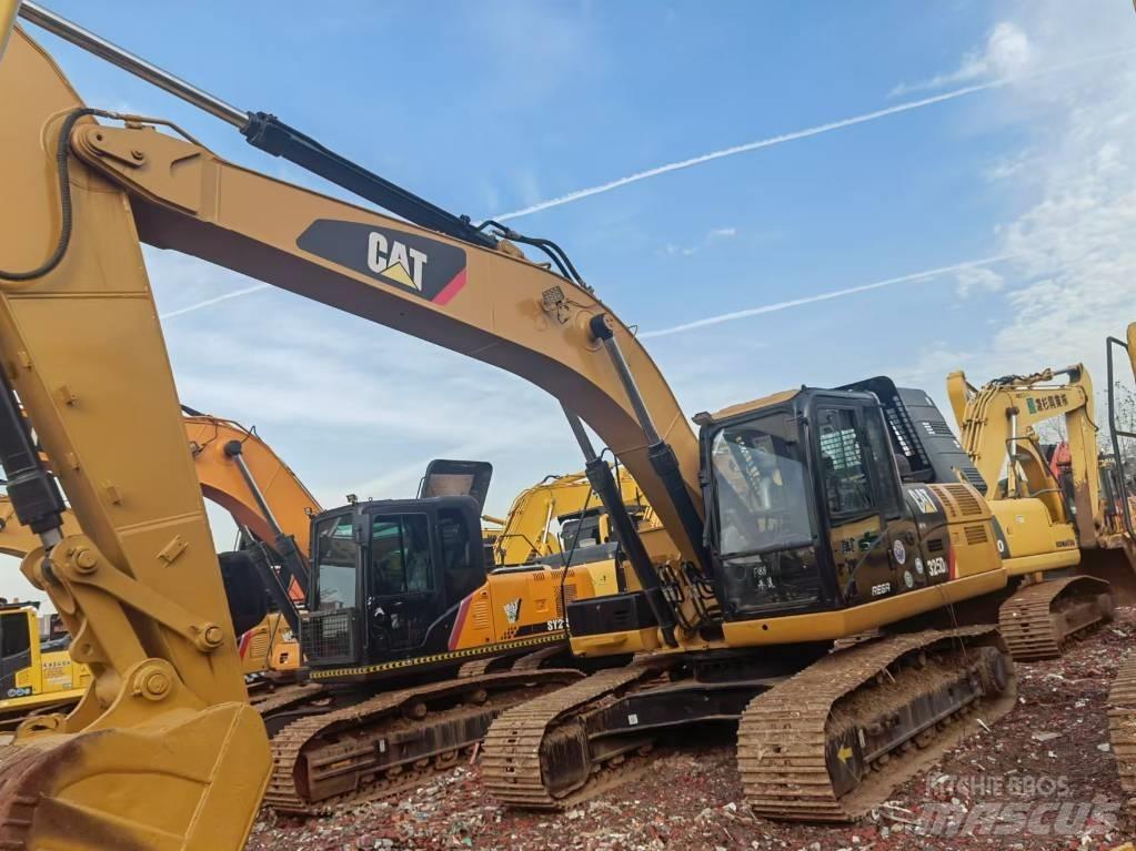 CAT 325 D2 Beltegraver