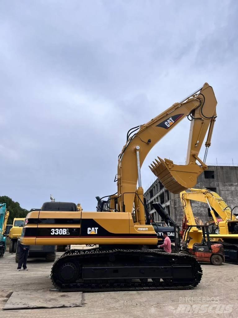 CAT 330 B Beltegraver