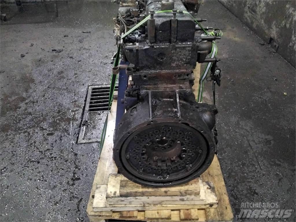Sisu Komatsu 895 Motorer