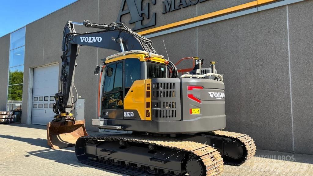 Volvo ECR 235 E Beltegraver