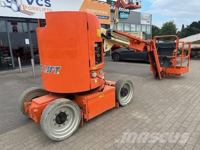 JLG E 300 AJP Leddede bomlifter