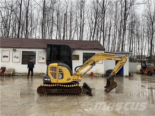 Komatsu PC35MR-2 Beltegraver