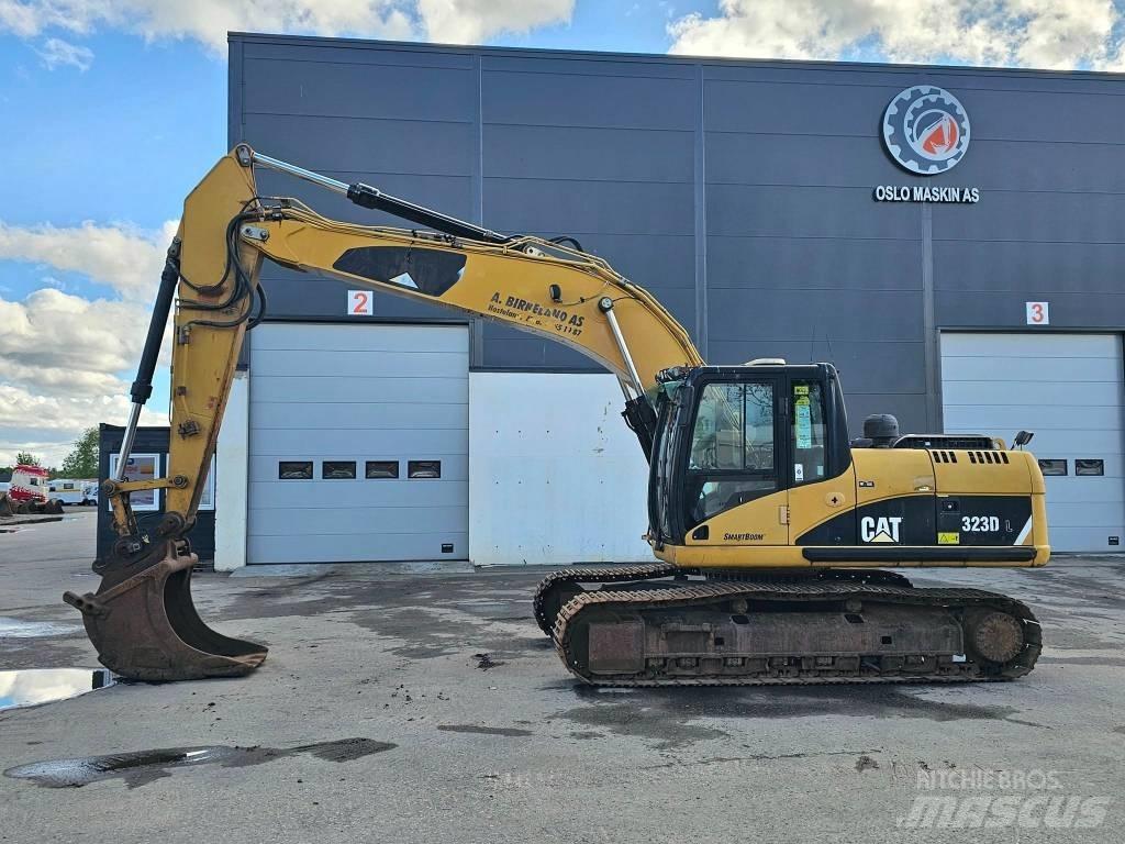 CAT 323 D L Beltegraver
