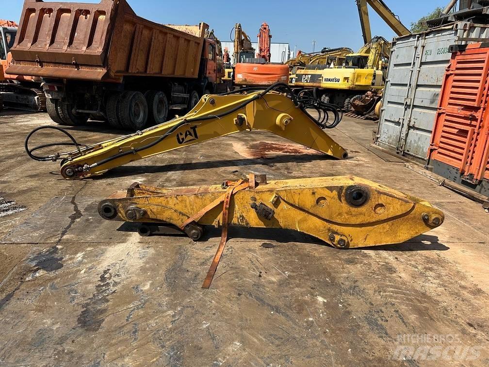 CAT 214 B FT boom Hjulgravere
