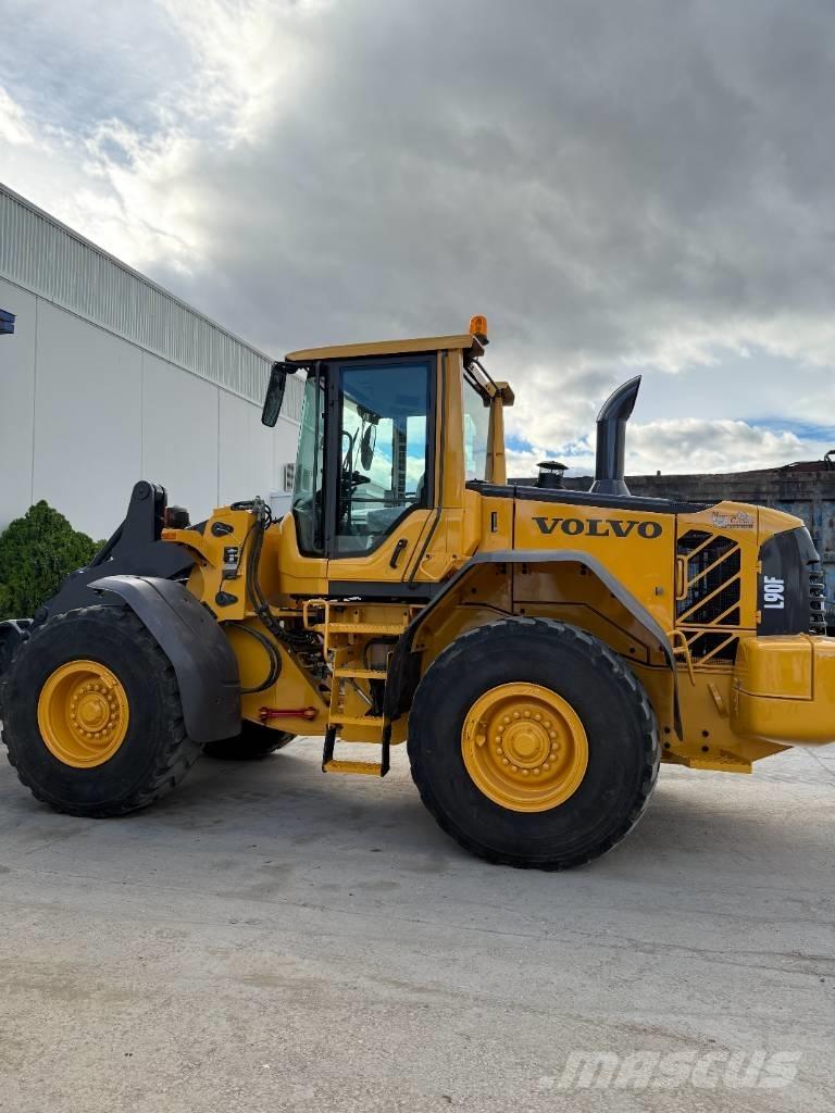 Volvo L 90 F Hjullastere