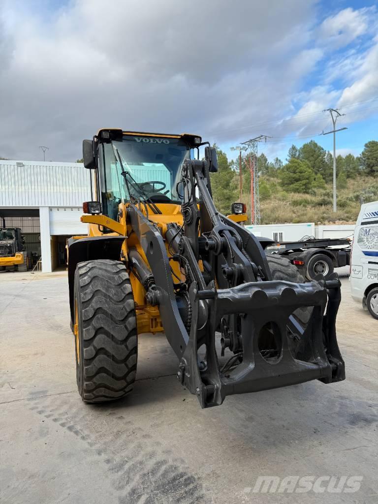 Volvo L 90 F Hjullastere
