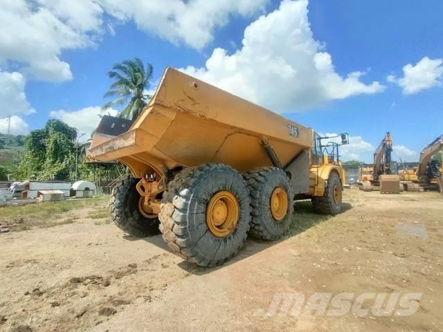 CAT 745 Rammestyrte Dumpere
