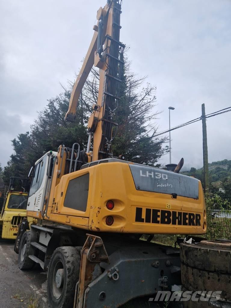Liebherr LH 30 M Gravemaskiner for avfallshåndtering