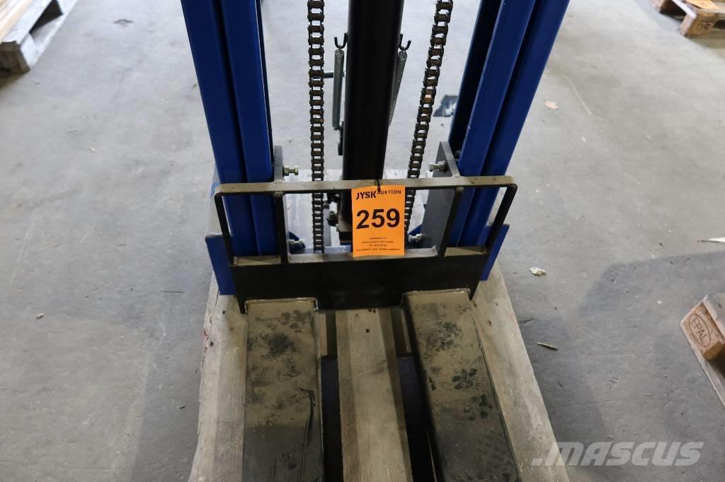 NH SFH1025 Ledetrucker