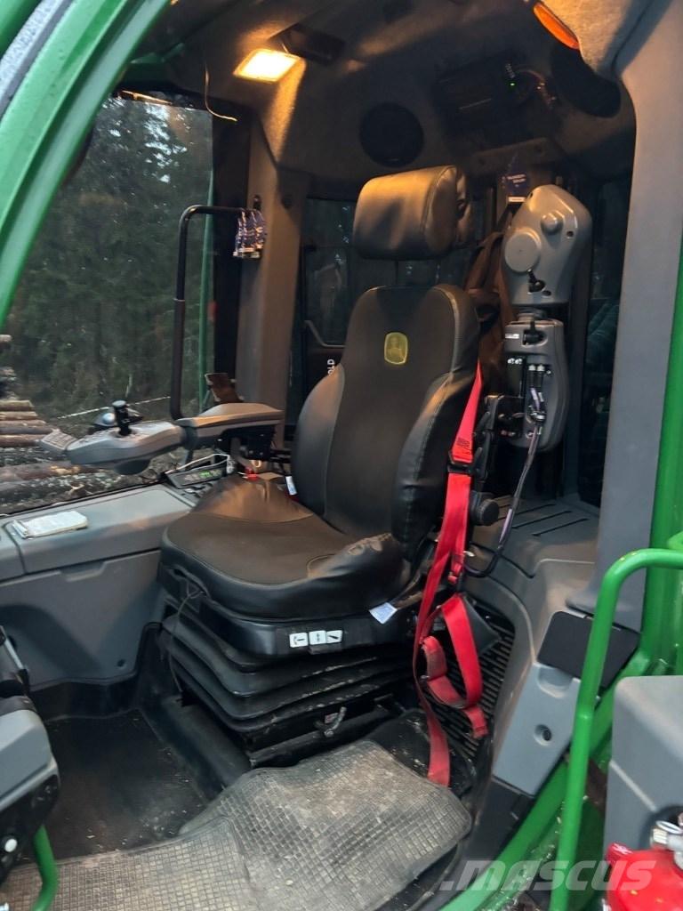 John Deere 1510G Lassbærere