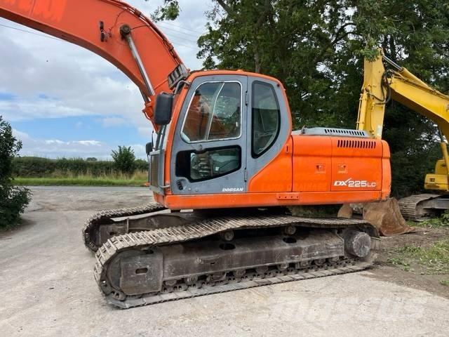 Doosan DX 225 LC Beltegraver