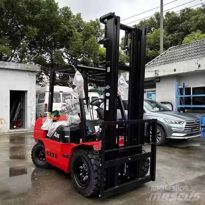 Hangcha CPCD35 Diesel Trucker