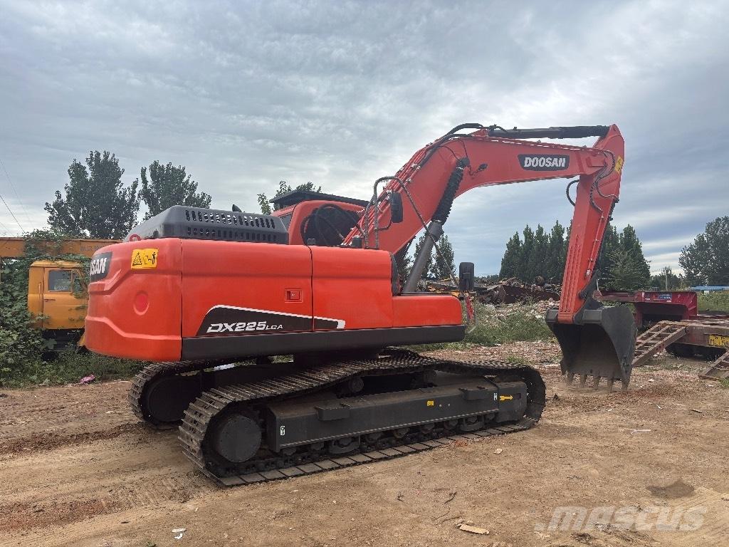 Doosan DX 225 LCA Beltegraver