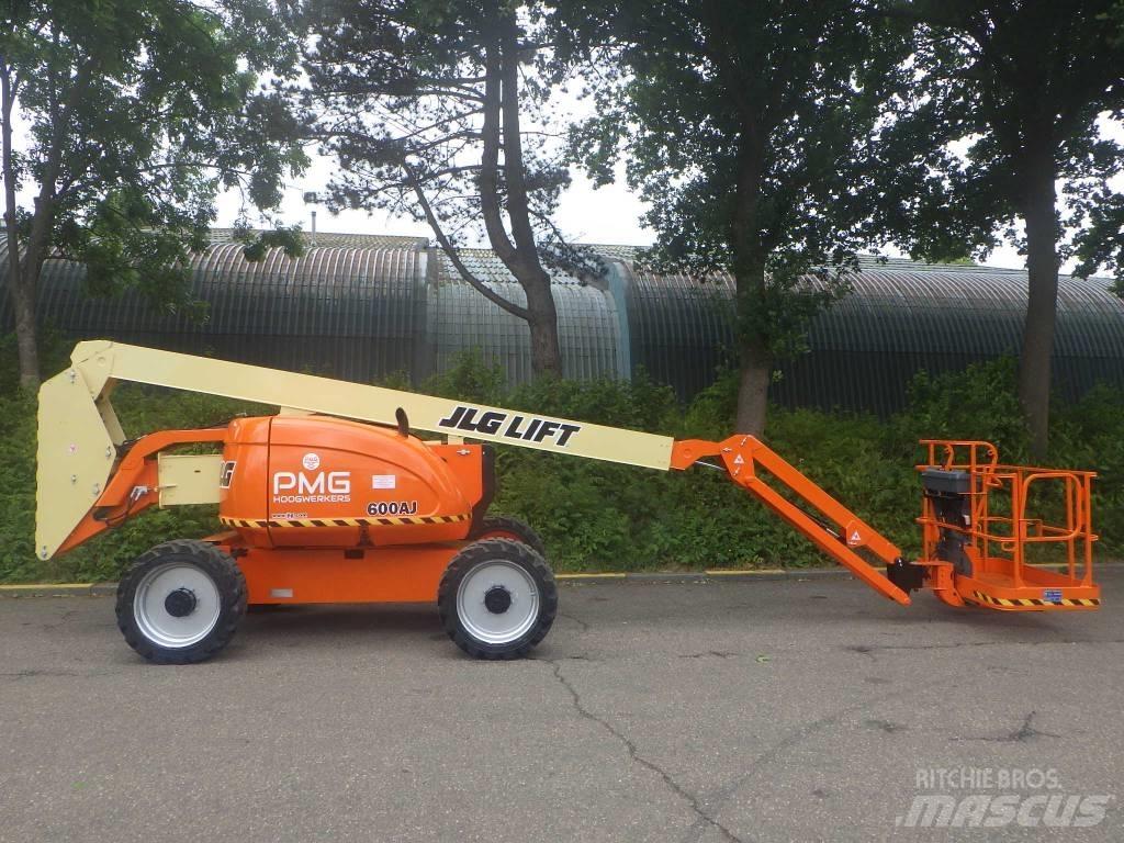 JLG 600AJ Leddede bomlifter