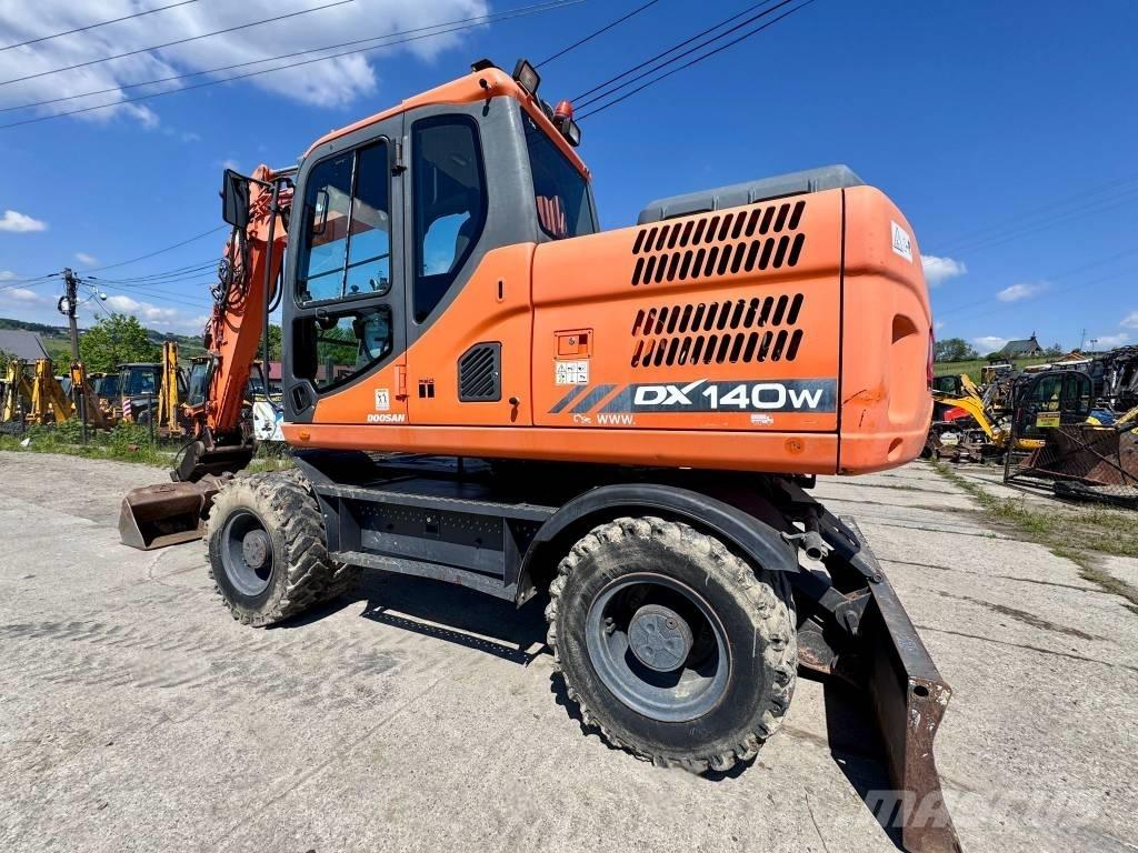 Doosan DX 140 W Hjulgravere