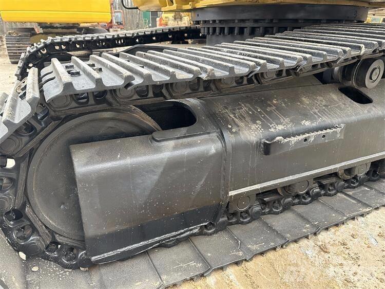 CAT 325D2 Beltegraver