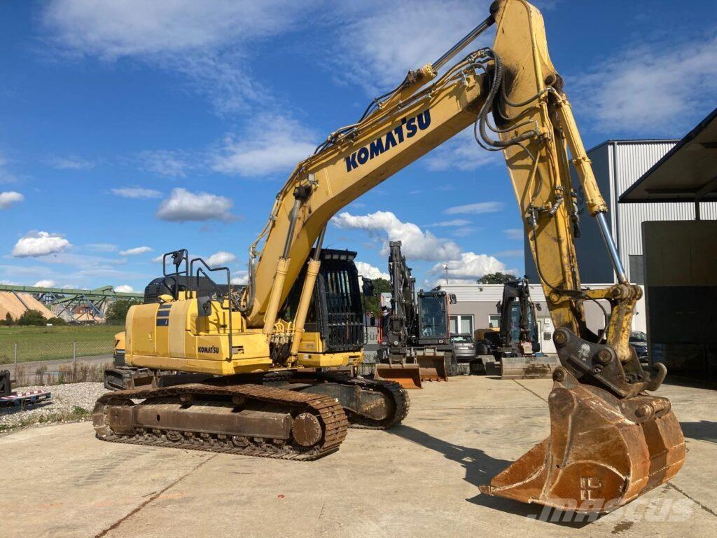 Komatsu PC210LC-11 Beltegraver