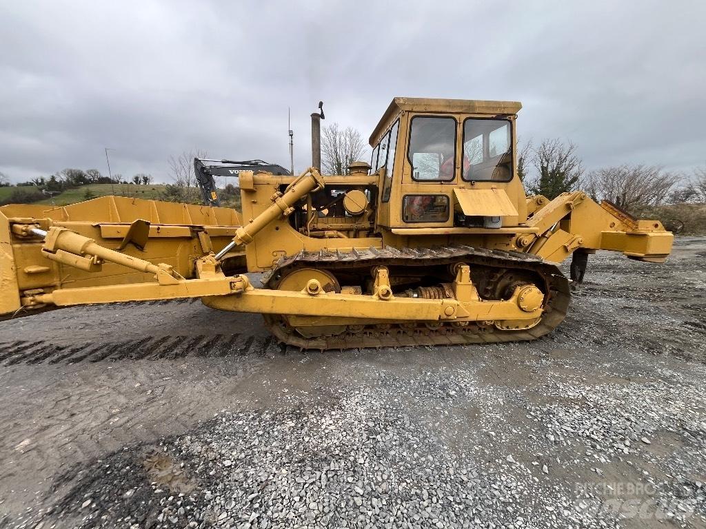CAT D 7 Dozere Beltegående