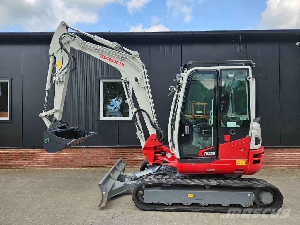 Takeuchi TB 260 Minigravere <7t