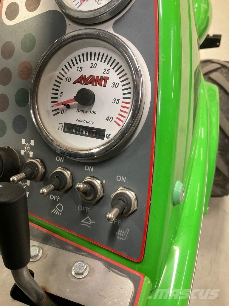 Avant 528 Kompaktlaster