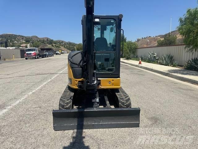 John Deere 35 G Beltegraver