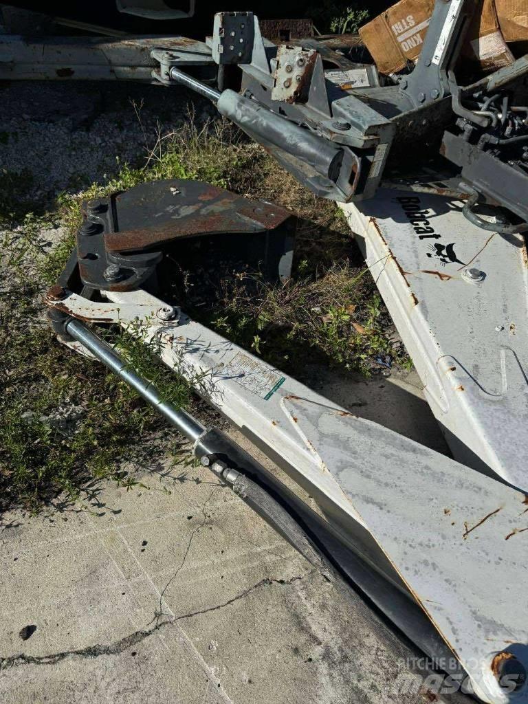 Bobcat 8811 Traktorgravere
