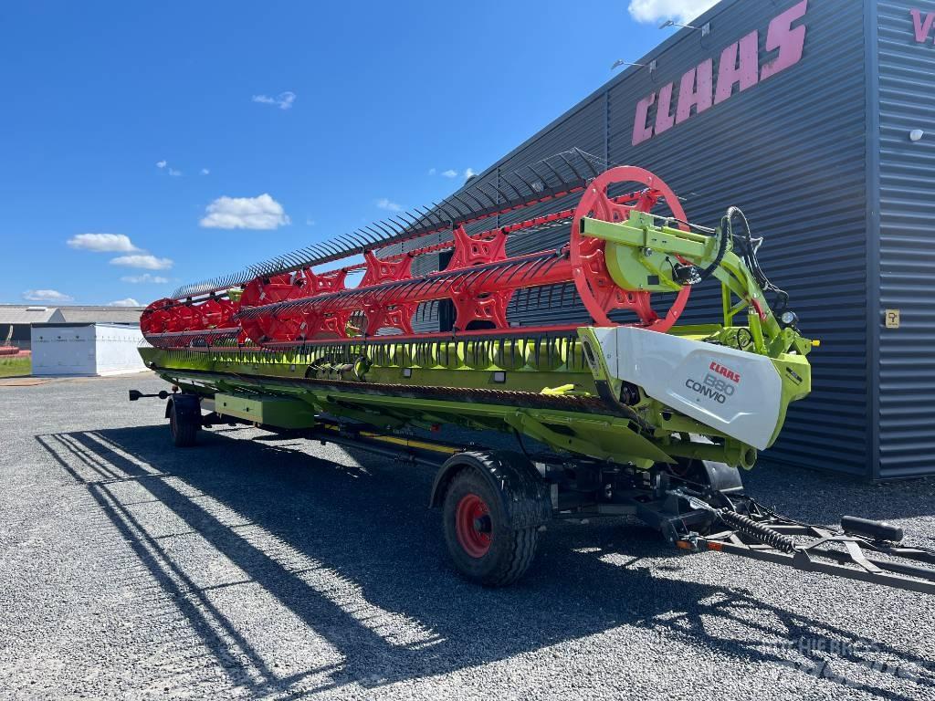 CLAAS Lexion 8900 TT Skurtreskere
