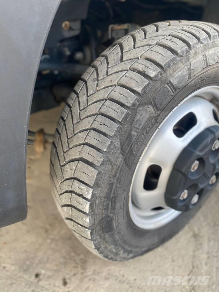 Iveco Daily 35 C18 Lette lastebiler