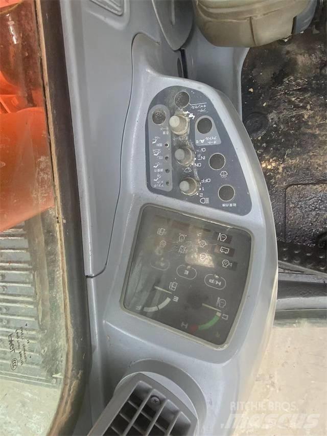 Hitachi EX 120-6 Beltegraver