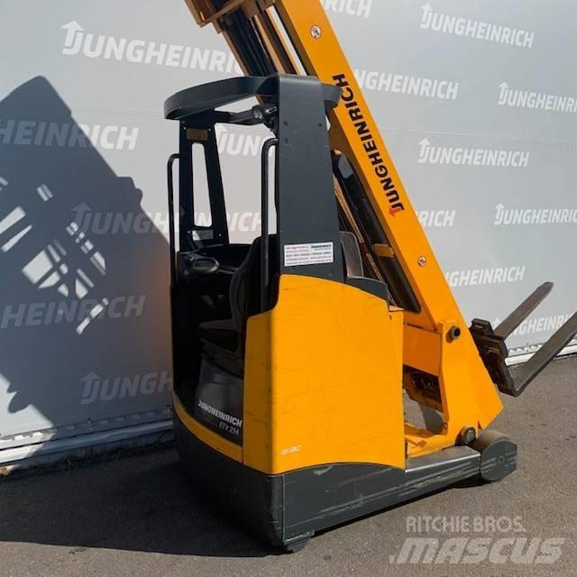 Jungheinrich ETV 214 Skyvemasttruck