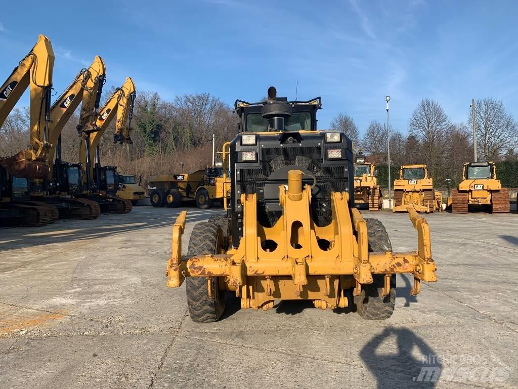 CAT 140 M 2 Veihøvler