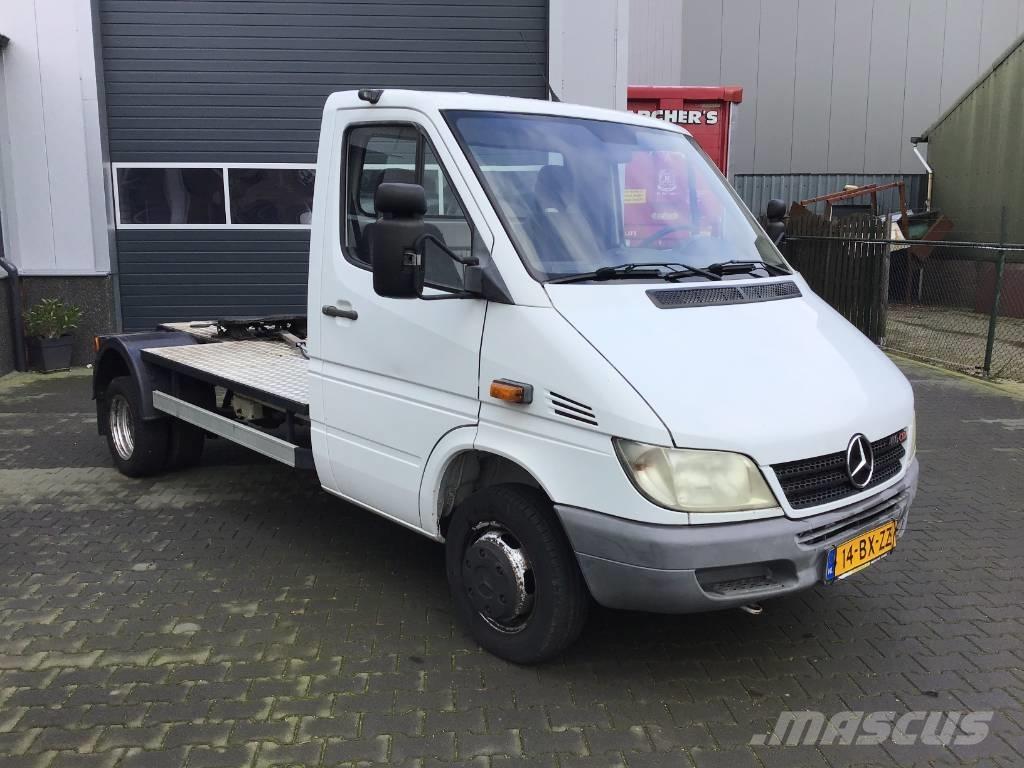 Mercedes-Benz 416 Trekkvogner